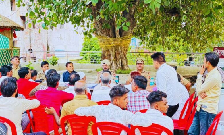 रसूलाबाद में मुहर्रम को लेकर शांति समिति की बैठक: ताजिए की ऊंचाई 10 फीट तक सीमित, शस्त्र प्रदर्शन पर प्रतिबंध 1 photo 16 1 3
