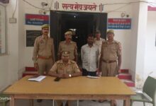Photo of जिलाबदर अपराधी तमंचे के साथ गिरफ्तार: चुर्खी पुलिस को मिली बड़ी सफलता