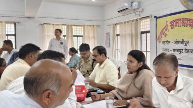 Photo of भोगनीपुर तहसील में उपजिलाधिकारी ने सुनी शिकायतें,05 शिकायतों का किया गया निस्तारण