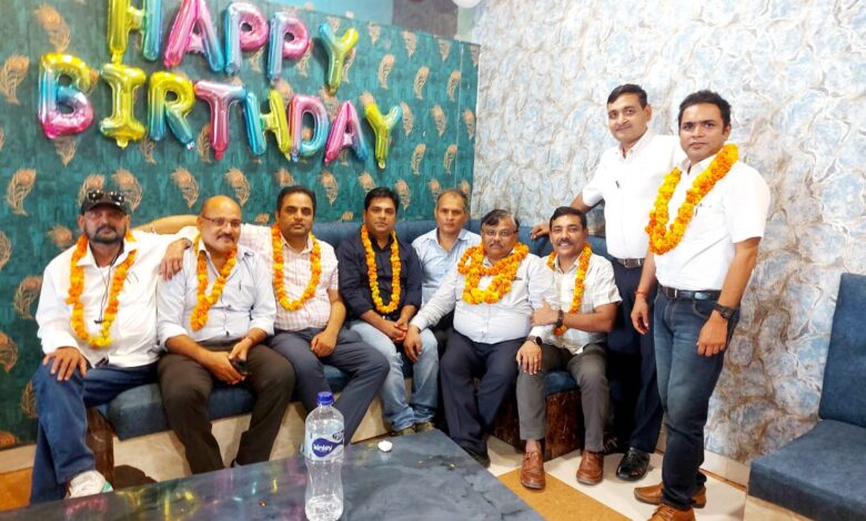 खंड शिक्षा अधिकारियों ने कसी कमर: 'अधिकारों की लड़ाई' के लिए नई जिला इकाई गठित 1 BEO