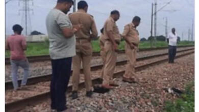 Photo of कानपुर देहात में रेलवे ट्रैक पर क्षत विक्षत अवस्था में मिले युवक,युवती के शव