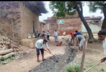 Photo of अमरौधा: संचारी रोग अभियान के निरीक्षण में 7 सफाईकर्मी नदारद, वेतन कटा
