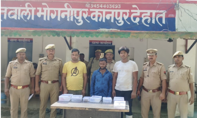 कानपुर देहात में सर्राफा व्यापारी से लूट के आरोपियों को पुलिस ने 48 घंटे में मुठभेड़ के दौरान किया गिरफ़्तार 1 देहात पुलिस पर कलंक 20250706 162528 0000