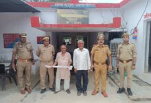 Photo of सहार पुलिस ने 2 वांक्षित और 1 नाबालिग को किया गिरफ्तार, हमले में इस्तेमाल कुल्हाड़ी बरामद
