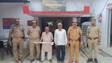 Photo of सहार पुलिस ने 2 वांक्षित और 1 नाबालिग को किया गिरफ्तार, हमले में इस्तेमाल कुल्हाड़ी बरामद