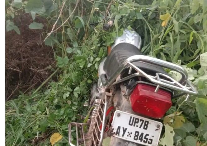 कानपुर देहात में सड़क हादसे में बाइक सवार युवक की मौत,साथी गंभीर 3 IMG 20250829 WA0025