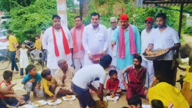 Photo of बाढ़ पीड़ितों के लिए समाजवादी पार्टी की ‘PDA रसोई’ बनी सहारा