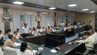 Photo of जिलाधिकारी का कड़ा रुख: पात्र छात्रों को समय से मिले छात्रवृत्ति