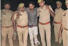 Photo of कानपुर देहात में पुलिस मुठभेड़ में आरोपी गिरफ्तार,पुलिस पर फायरिंग के बाद बाएं पैर में लगी गोली