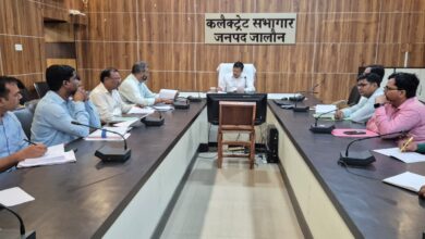 Photo of जिलाधिकारी के सख्त निर्देश: ई-केवाईसी और मॉडल शॉप निर्माण में तेजी लाने पर जोर