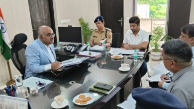 Photo of कानपुर में अवैध शस्त्रों पर कड़ी कार्रवाई, डीएम ने दिए सख्त निर्देश