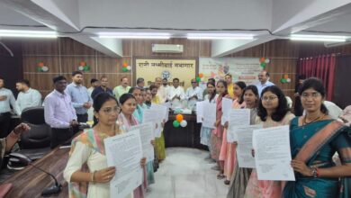Photo of जालौन में 13 नव चयनित मुख्य सेविकाओं को मिला नियुक्ति पत्र