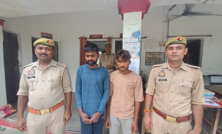 कानपुर देहात: स्कूल में हुई चोरी का 12 दिन में खुलासा, दो चोर गिरफ्तार 1 photo 34
