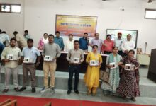 Photo of पुखरायां कॉलेज में छात्रों को मिले टैबलेट, तकनीकी कौशल होगा बेहतर