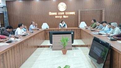 Photo of कानपुर देहात: सीडीओ ने दिए बेसिक शिक्षा विभाग के 12 रजिस्टर ऑनलाइन करने के निर्देश