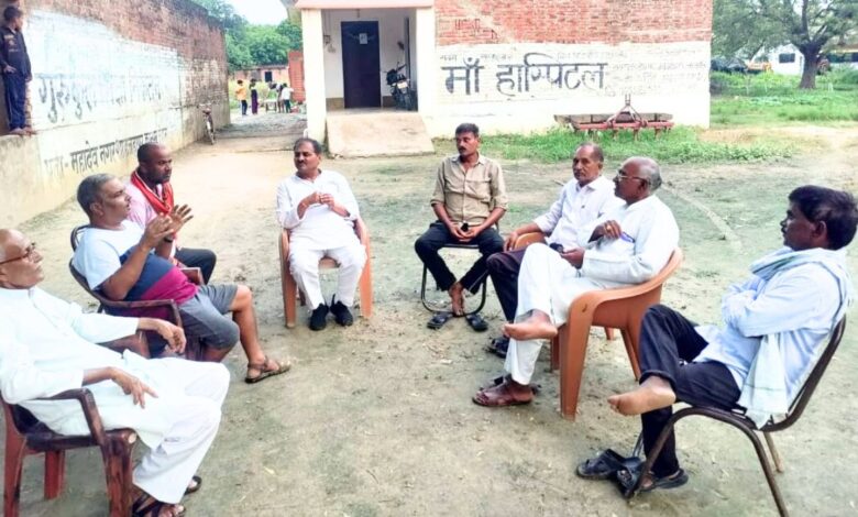समाजवादी पार्टी के वरिष्ठ नेता नरेंद्र पाल सिंह मनु ने शोक संवेदना प्रकट की 1 photo 9 1 6