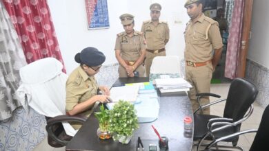 Photo of पुलिस अधीक्षक ने बरौर थाने का किया औचक निरीक्षण,साफ सफाई और व्यवस्था से दिखीं संतुष्ट