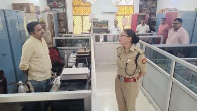 Photo of पुलिस अधीक्षक श्रद्धा नरेंद्र पांडेय ने पुलिस कार्यालय का किया निरीक्षण, दिए आवश्यक दिशा-निर्देश