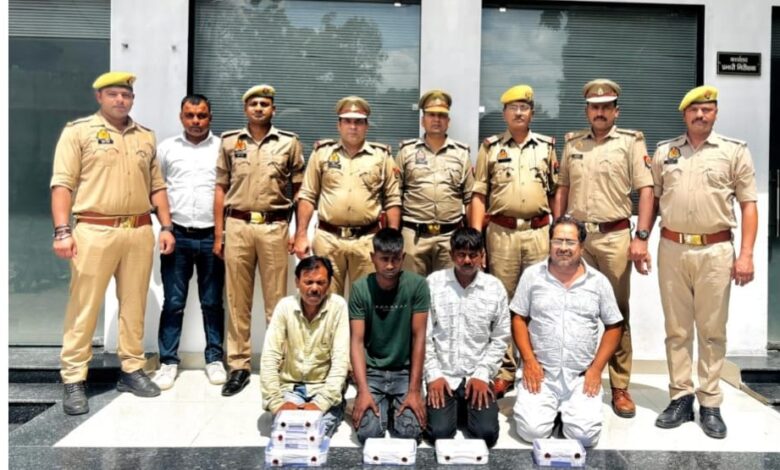 चोरी की घटना का पुलिस ने किया खुलासा चार आरोपी गिरफ्तार 3 IMG 20250903 WA0014