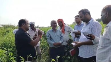 Photo of ग्राम सभा की बंजर भूमि पर अवैध कब्जेदारों की शिकायत पर राजस्व टीम ने की जांच