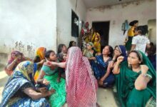 Photo of कानपुर देहात में अधेड़ ने संदिग्ध परिस्थितियों में फांसी लगाकर की आत्महत्या,परिजनों में मचा कोहराम