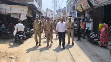 Photo of पुखरायां में त्योहारों से पहले पुलिस प्रशासन ने किया फ्लैग मार्च