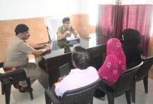 Photo of पुलिस अधीक्षक ने थाना डेरापुर में सुनी शिकायतें,दो शिकायतों का निस्तारण