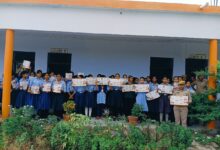 Photo of मनचलों को चेतावनी! डेरापुर पुलिस ने स्कूल में चलाया मिशन शक्ति अभियान, छात्राओं को बनाया साहसी और जागरूक।
