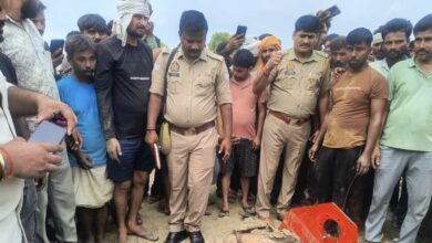 Photo of कानपुर देहात में दर्दनाक हादसा,रोटावेटर की चपेट में आकर युवक की मौत 
