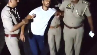 Photo of कानपुर देहात में दलित किशोरी हत्याकांड का मुख्य आरोपी पुलिस मुठभेड़ में घायल,आरोपी के पैर में लगी गोली 