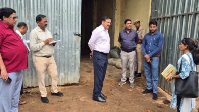 Photo of जांलौन: गौशाला में लापरवाही पर डीएम सख्त, कई अधिकारियों पर गिरी गाज