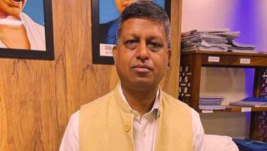 Photo of जिलाधिकारी की त्वरित कार्रवाई: स्कूल में अश्लील नृत्य का मामला, प्रधानाध्यापक निलंबित