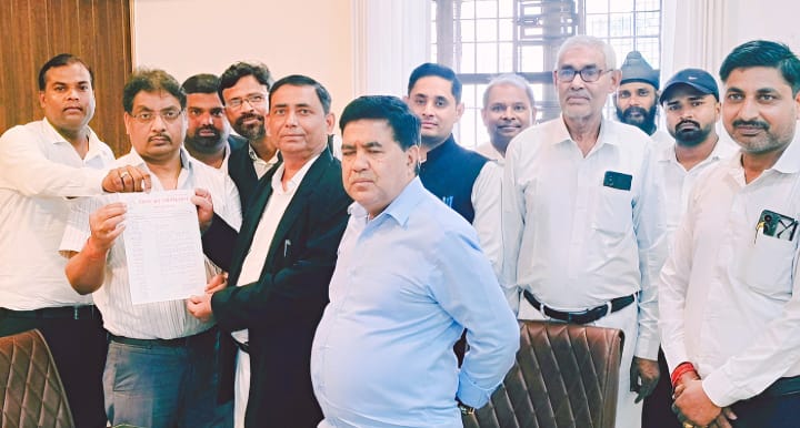 अधिवक्ता पर पुलिस बर्बरता न्यायालयों एवं न्यायिक व्यवस्था पर कुठाराघात: मुलायम सिंह यादव एडवोकेट 3 mulayam सिंह