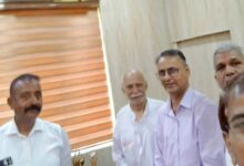 Photo of शिक्षक संघ की पहल लाई रंग: जिला विद्यालय निरीक्षक ने कई लंबित मामलों का किया निस्तारण