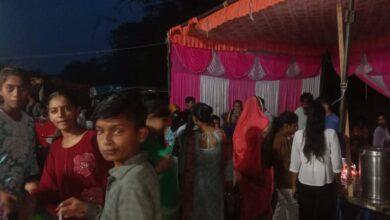 Photo of वानरेश्वर धाम में बुढ़वा मंगल के अवसर पर मेले का आयोजन,भक्तों की उमड़ी भीड़, लगे जयकारे
