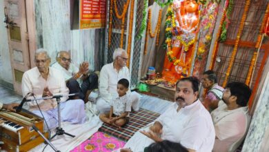 Photo of जनपद मुख्यालय के अनेक देवालयों में किया गया हनुमानजी के विग्रह का पूजन, प्रसाद वितरण