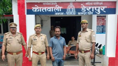 Photo of डेरापुर पुलिस ने पकड़ा अंतरजनपदीय अपराधी, तमंचा और कारतूस बरामद