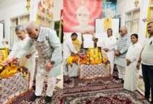 Photo of शोक संवेदना: पुखरायां के श्रीप्रकाश श्रीवास्तव ‘बाबूजी’ को मंत्री राकेश सचान ने दी श्रद्धांजलि