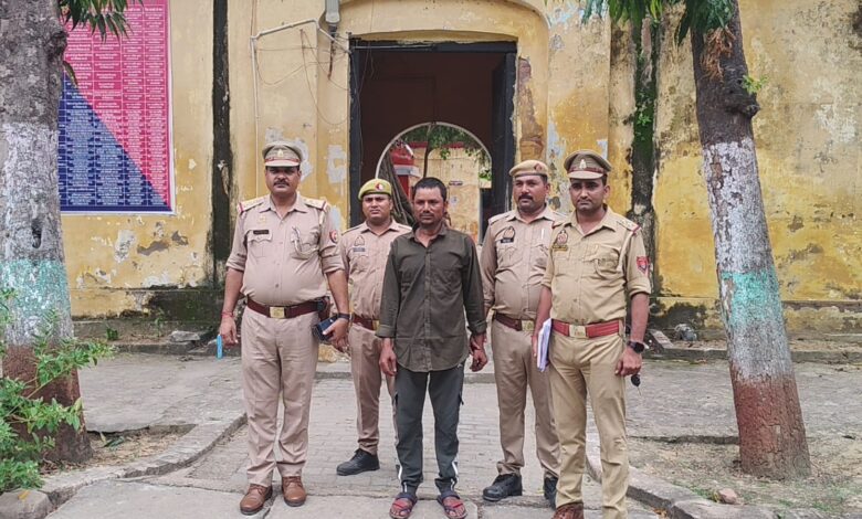 कानपुर देहात पुलिस को मिली बड़ी सफलता, 25,000 का इनामी बदमाश गिरफ्तार 3 raniya