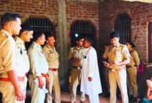 Photo of कानपुर देहात में मामी भांजे का फंदे से लटकता मिला शव,प्रेम प्रसंग की आशंका