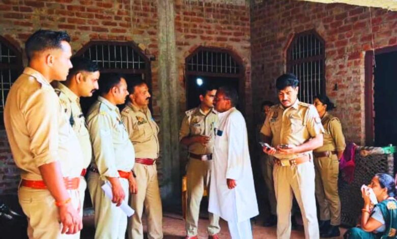 कानपुर देहात में मामी भांजे का फंदे से लटकता मिला शव,प्रेम प्रसंग की आशंका 3 rasula