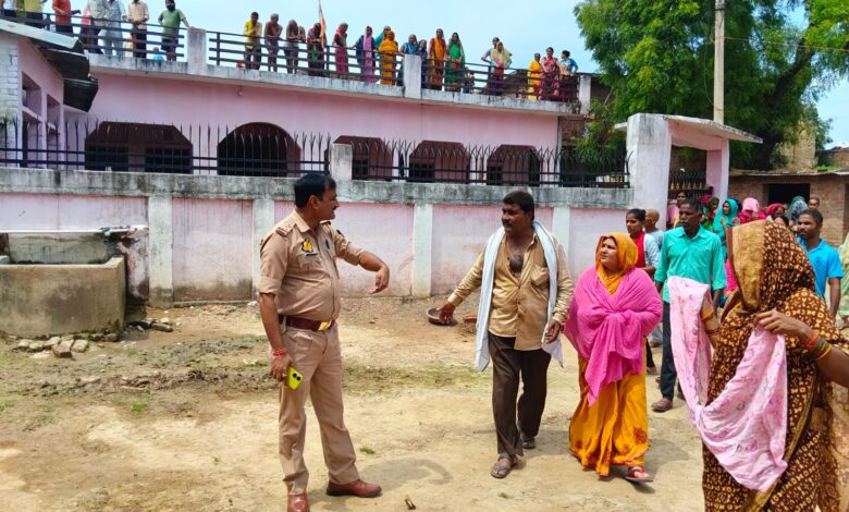 rura मकान गिरा