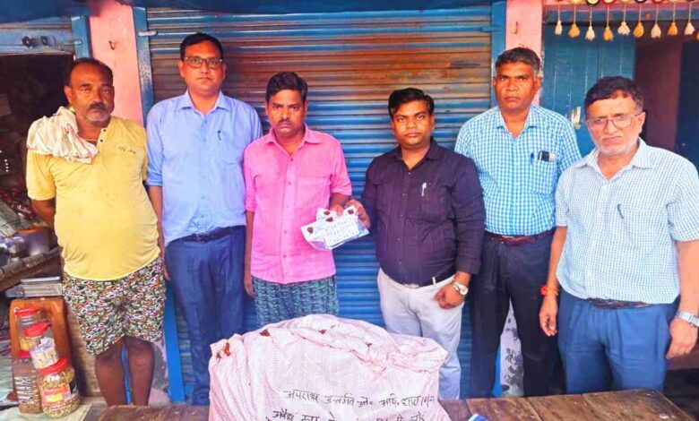 कानपुर देहात में अवैध मेडिकल स्टोर पर छापामार कार्रवाई, 35,000 रुपये की औषधि जब्त 1 औषधि