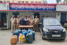 Photo of कानपुर देहात में हाईवे पर तेल चोरी करने वाले गिरोह का भंडाफोड़, दो गिरफ्तार