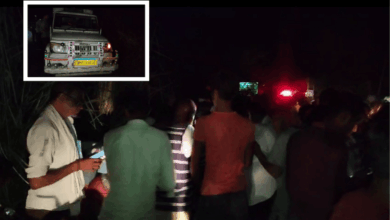 Photo of कानपुर देहात: रसूलाबाद में भीषण सड़क हादसा: बाइक-पिकअप की टक्कर में दो युवक गंभीर घायल, कानपुर हैलट रेफर