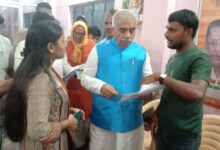 Photo of कैबिनेट मंत्री राकेश सचान का जनता दर्शन, 200 से अधिक शिकायतें दर्ज