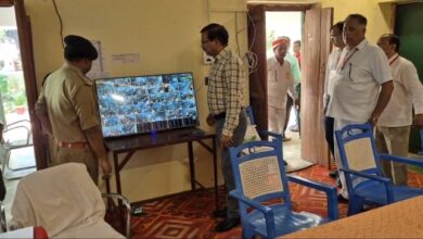 PCS परीक्षा: नकलविहीन एवं शांतिपूर्ण आयोजन हेतु जिलाधिकारी और एसपी ने किया परीक्षा केंद्रों का औचक निरीक्षण 2 Photo of PCS परीक्षा: नकलविहीन एवं शांतिपूर्ण आयोजन हेतु जिलाधिकारी और एसपी ने किया परीक्षा केंद्रों का औचक निरीक्षण