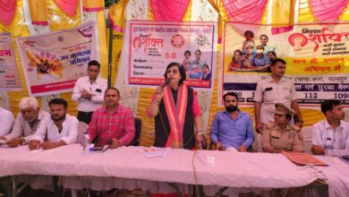 Photo of मिशन शक्ति चौपाल कानपुर देहात: ‘नारी शक्ति’ के लिए वरदान बनी योजना, प्रतिभा शुक्ला ने गिनाए लाभ