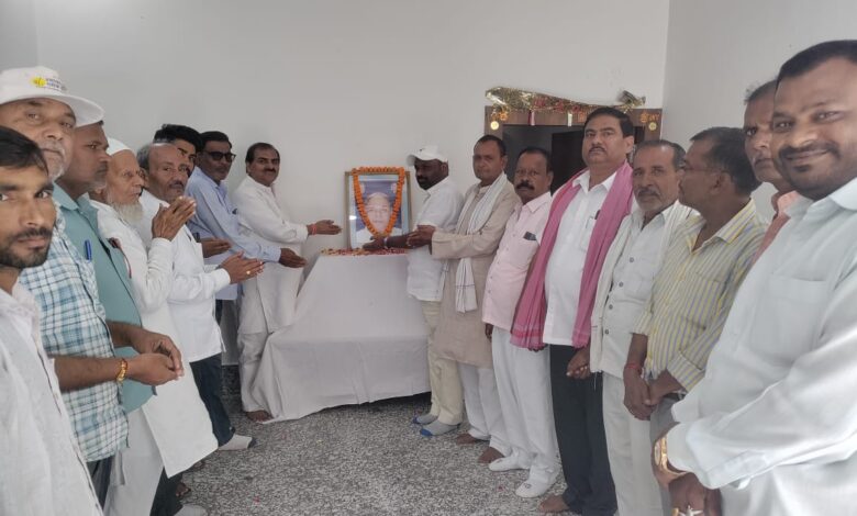 नरेंद्र पाल सिंह मनु बोले- कांशीराम दलित-पिछड़ों के मसीहा, उनकी विचारधारा अमर है 1 photo 1 1 2