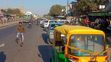 Photo of kanpur dehat news: हाईवे पर अतिक्रमण, स्थानीय व ट्रैफिक पुलिस अवैध पार्किंग पर नहीं कर पा रही नियंत्रण, हादसे का डर